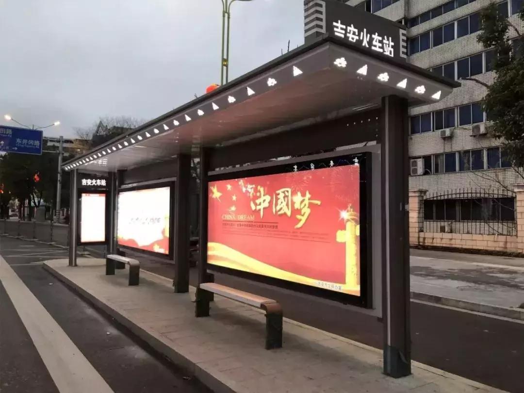 佛碳玻璃门，现代建筑的理想之选