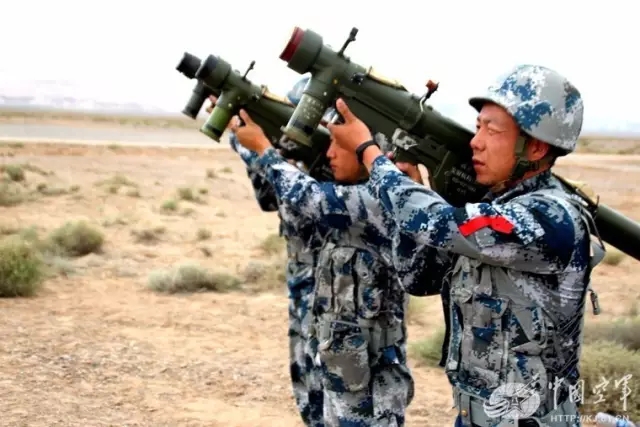 空军伞兵参军条件解析