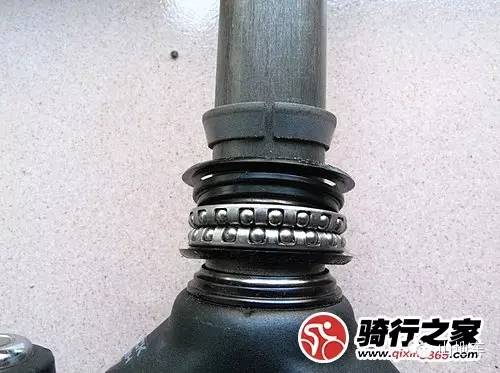 前叉阻尼器拆解详解