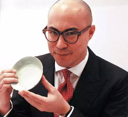 关于不到五百眼镜真假的探讨