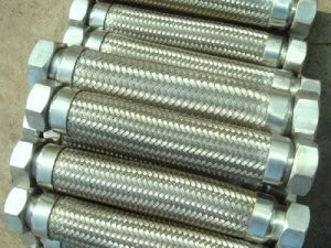探究16JR100KL金属软管的特性与应用