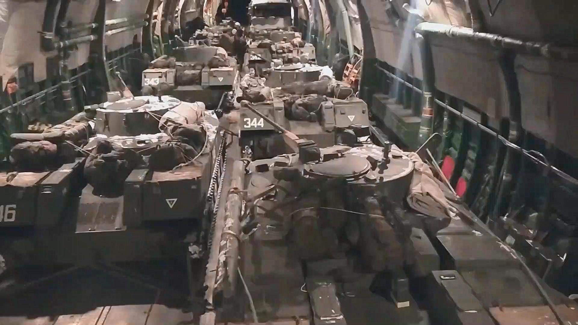 探索与解析，03伞兵战车模型