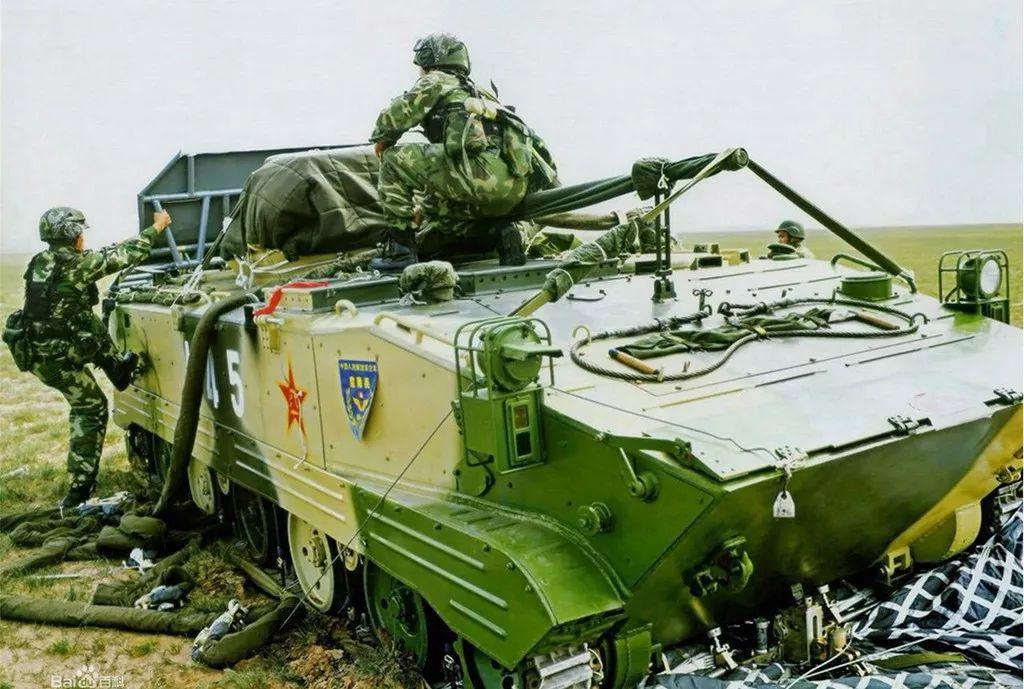 揭秘中国伞兵战车班，03式伞兵战车的独特魅力与实战能力