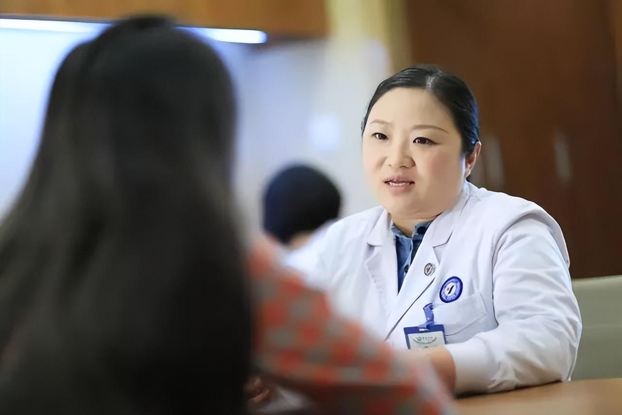 试管取卵与卵子质量分级，探索现代生殖医学的关键要素